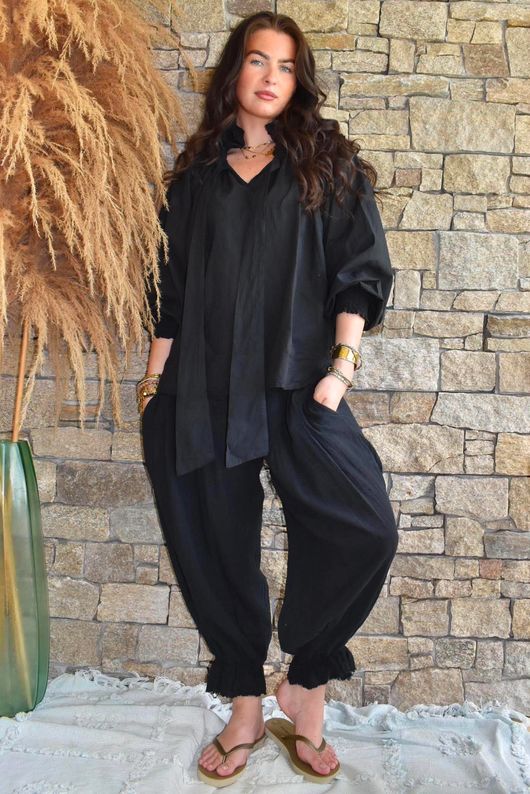 Larc Poet Blouse Black